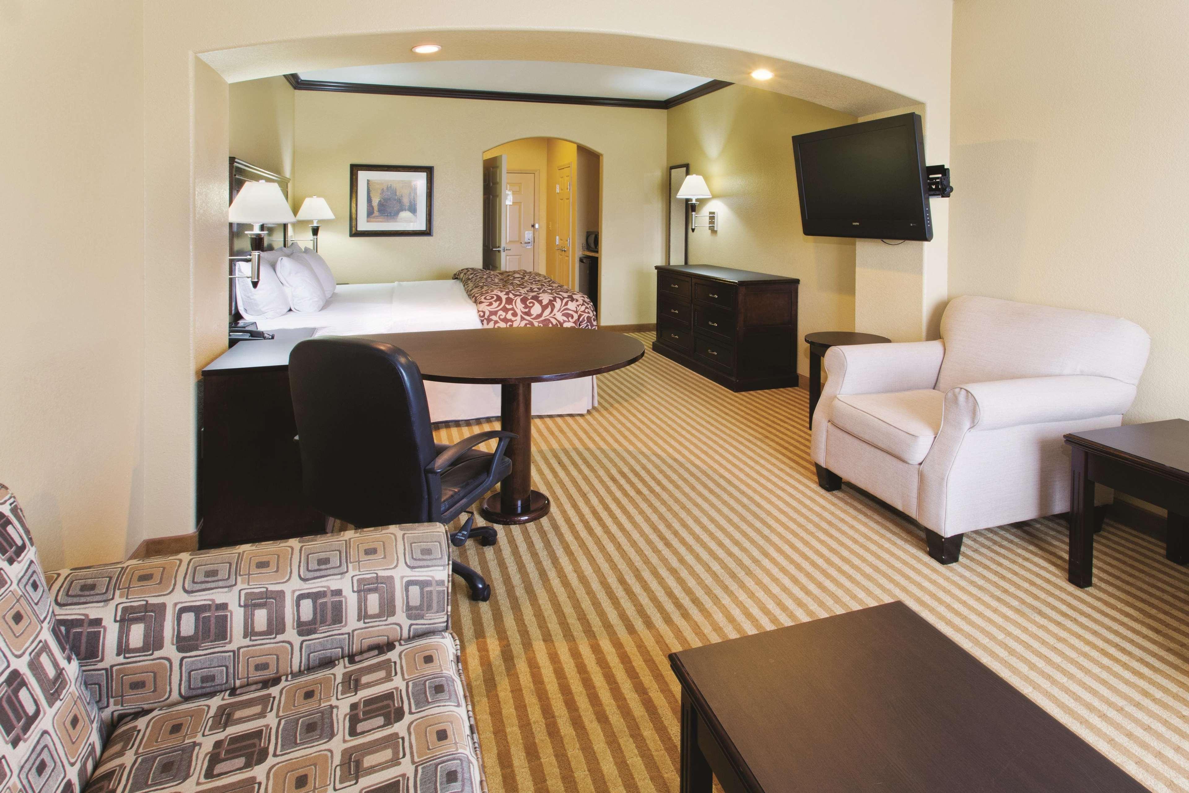 La Quinta Inn And Suites By Wyndham - Schertz Exteriör bild