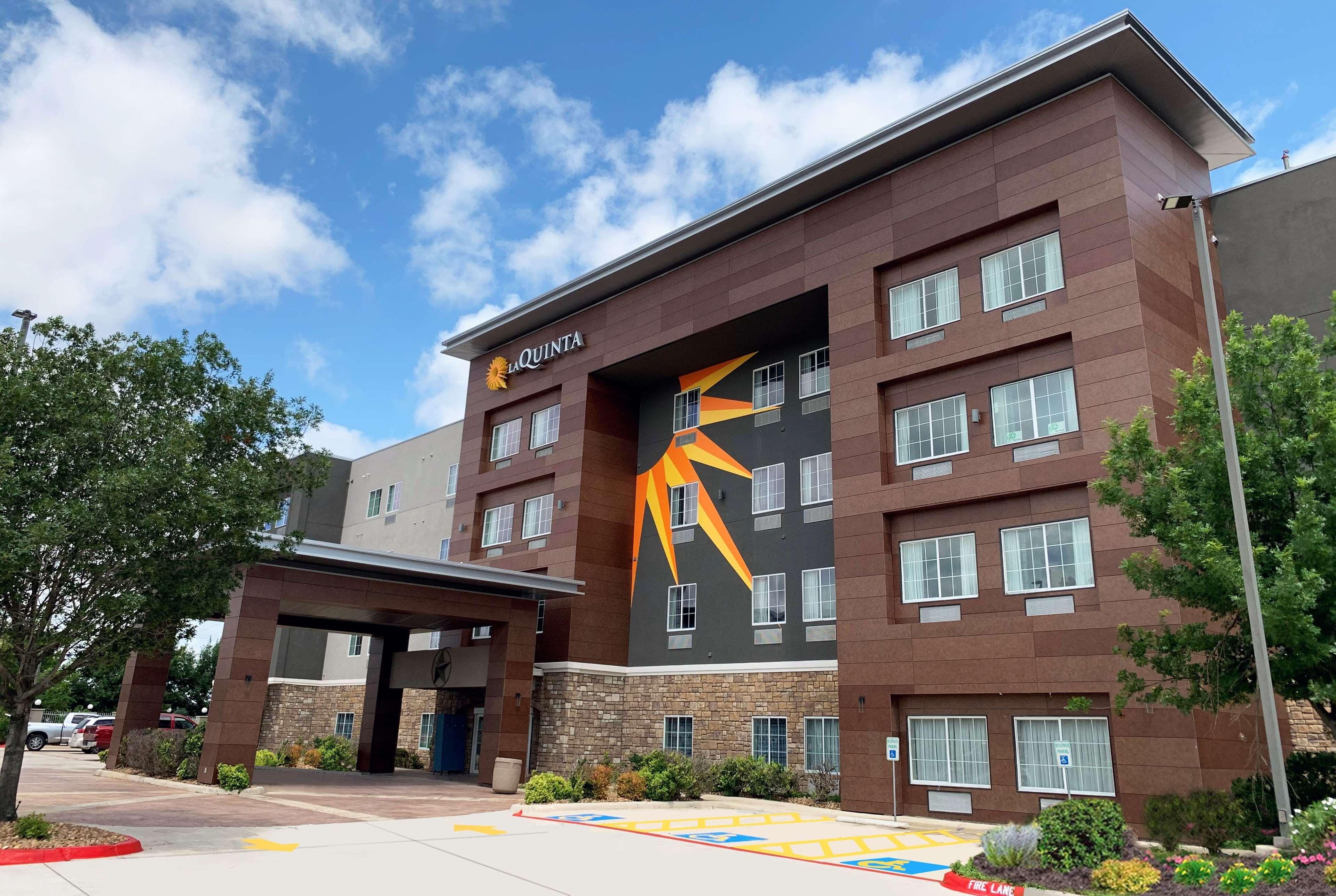La Quinta Inn And Suites By Wyndham - Schertz Exteriör bild