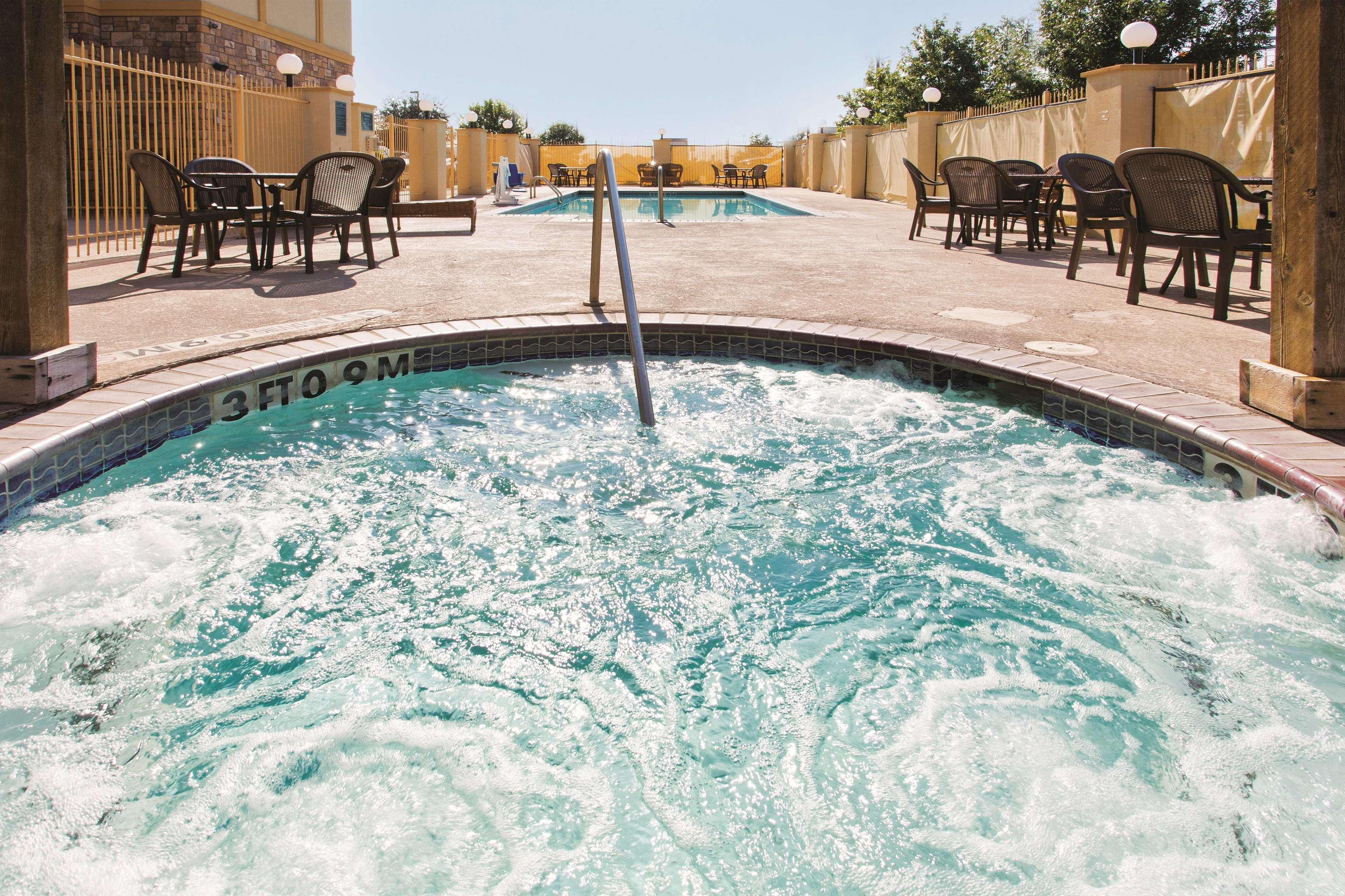 La Quinta Inn And Suites By Wyndham - Schertz Exteriör bild